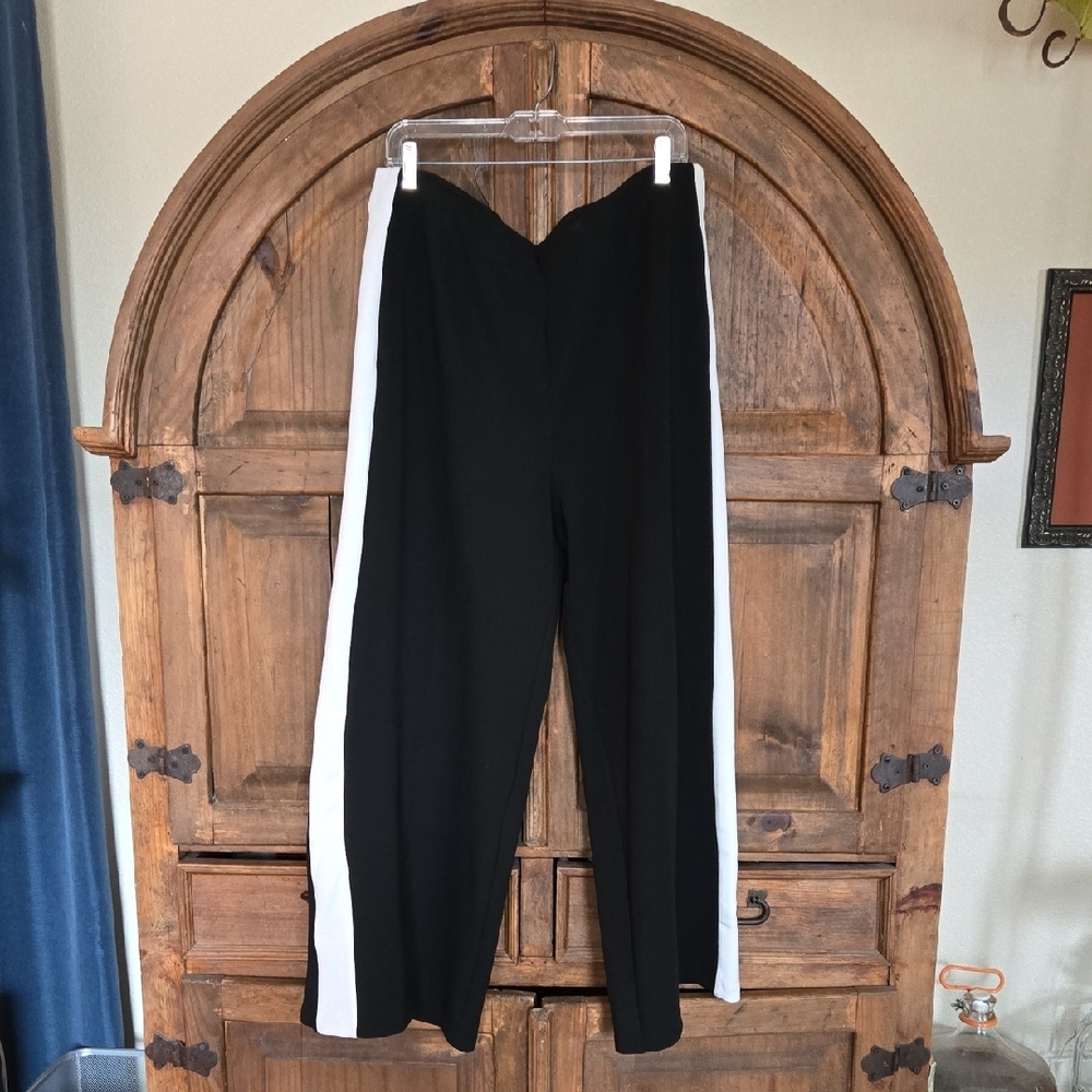 Lane Bryant Black and White Wide Leg Pants - Picture 2 of 5